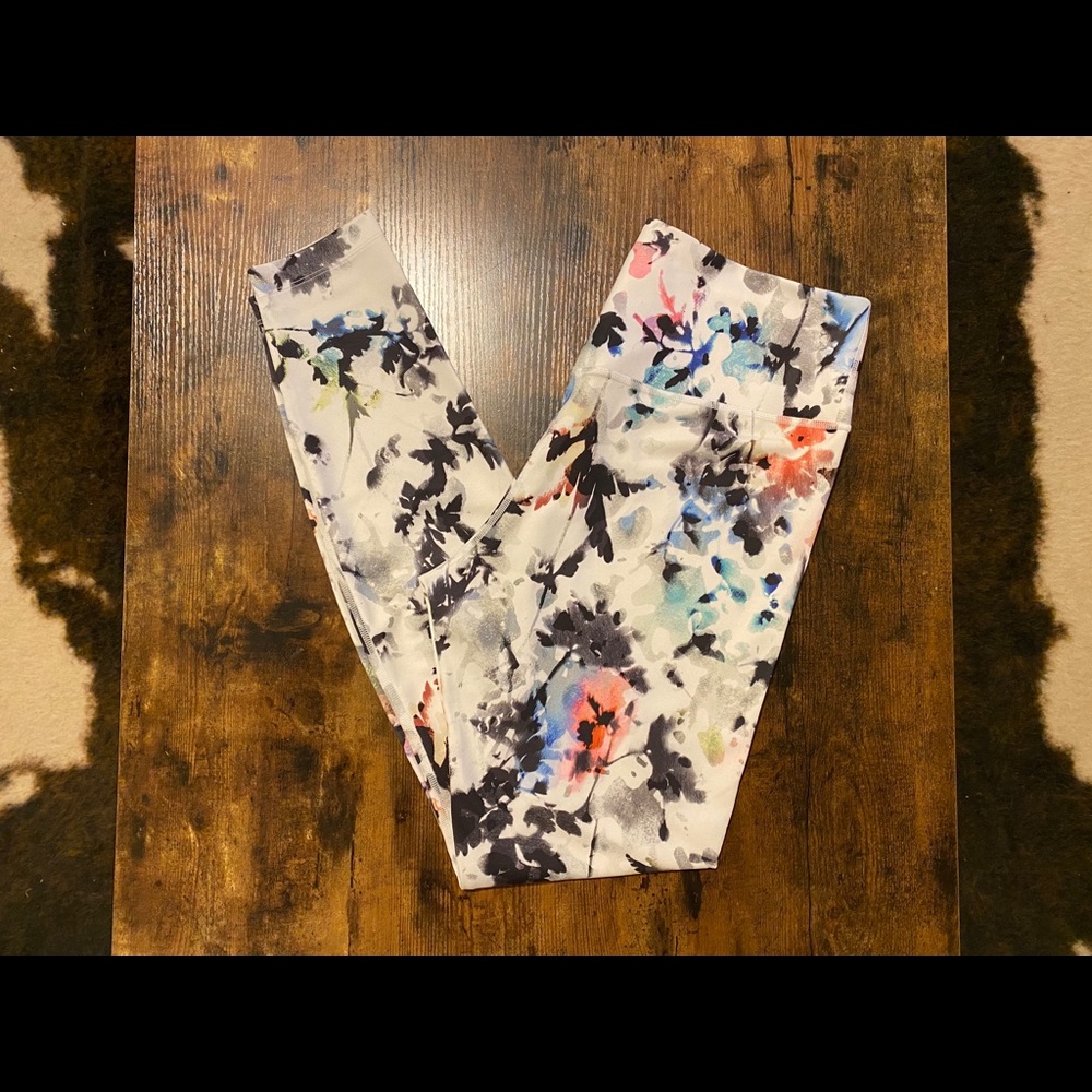 Nike Floral Print Leggings in White, Black, Blue, Pink, Coral
